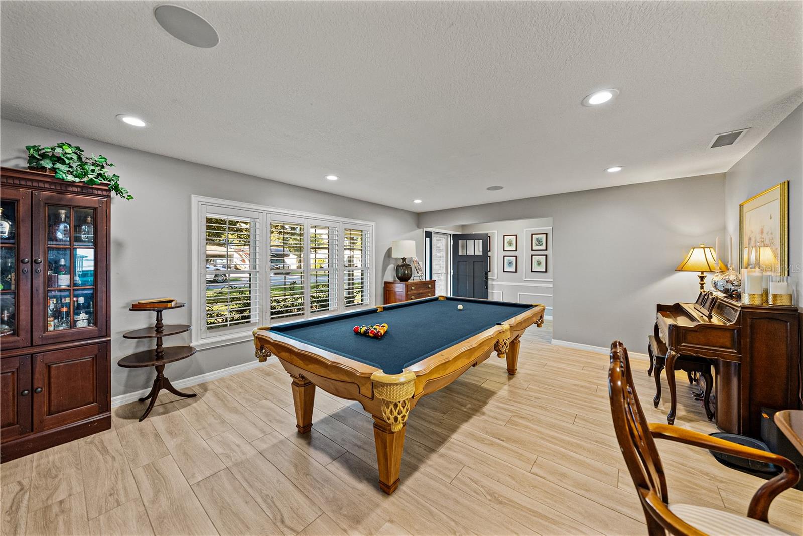 CROOKED LAKE PARK TR 03 - Residential