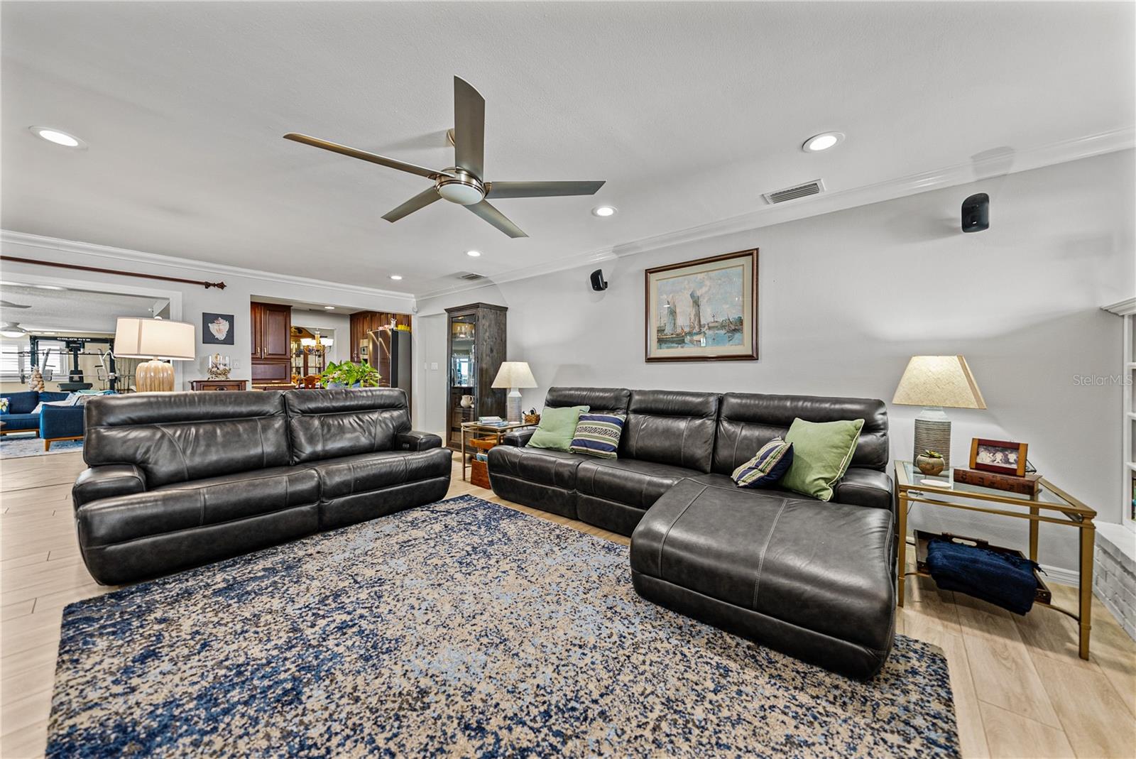 CROOKED LAKE PARK TR 03 - Residential