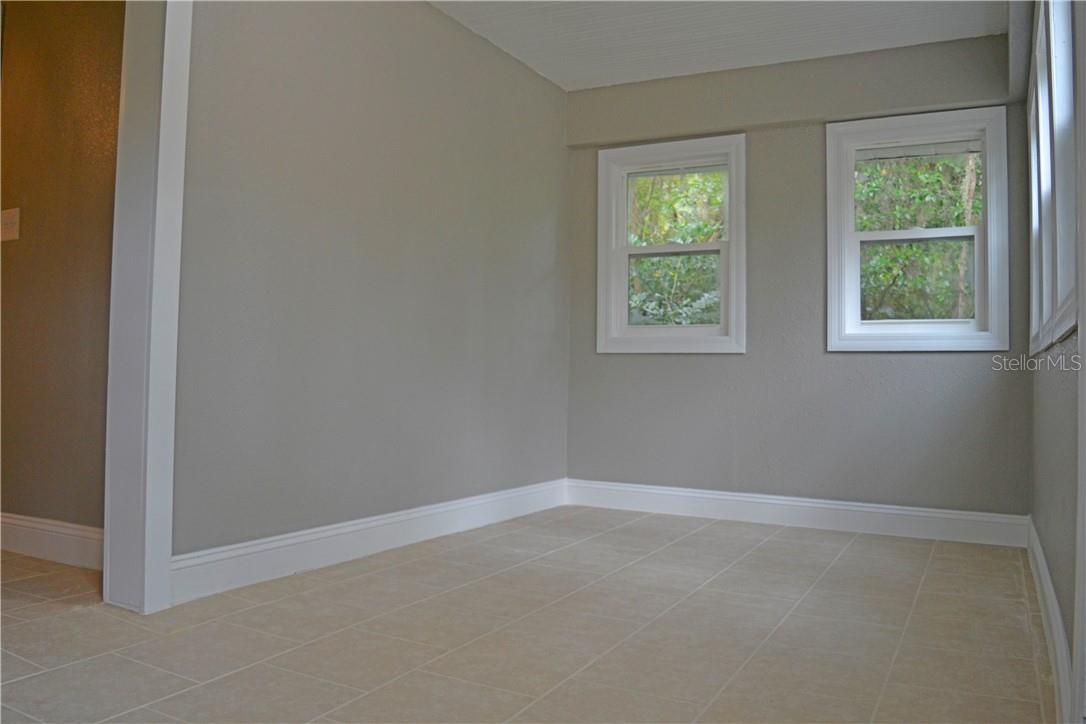 LOCKHARTS - Residential Lease