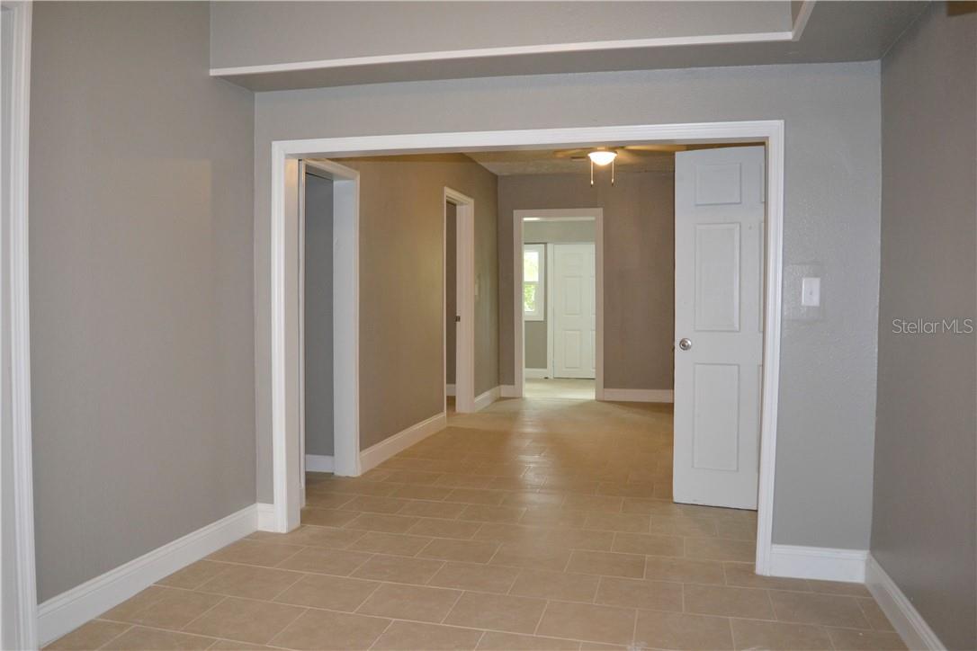 LOCKHARTS - Residential Lease