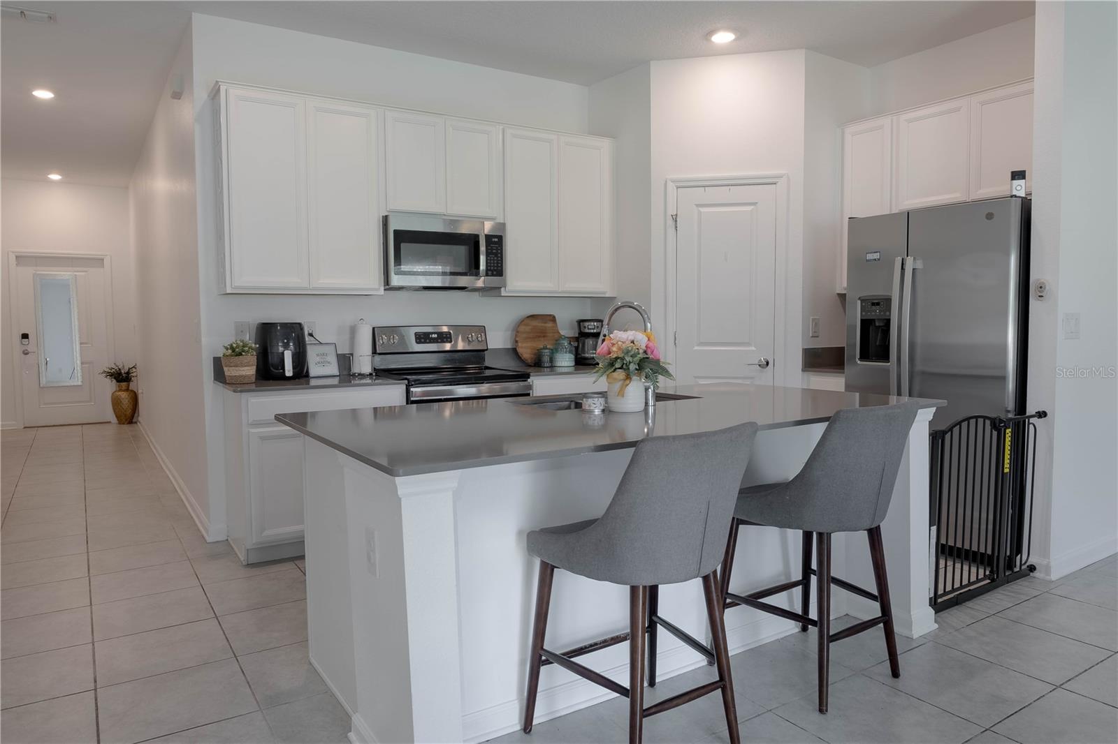 5140 FOUR STRAND COURT