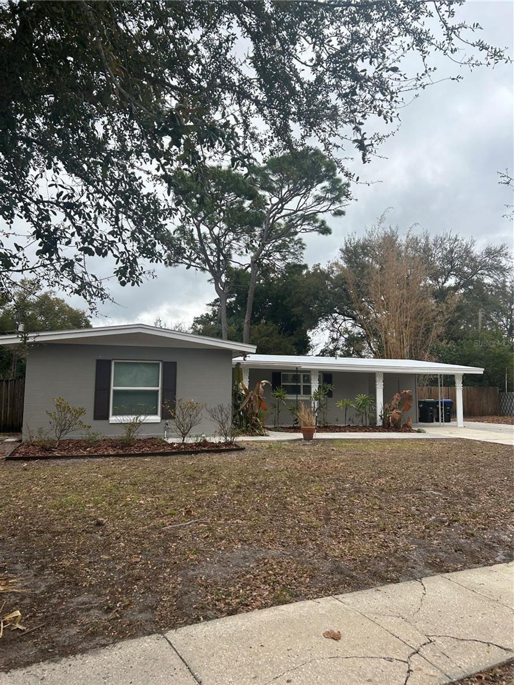 Photo of 1725 Mosher Drive, Orlando, FL 32810 (MLS # O6383197)
