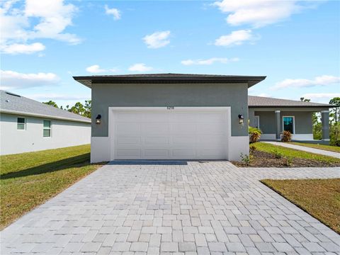 A home in PORT CHARLOTTE