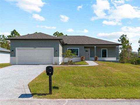 A home in PORT CHARLOTTE