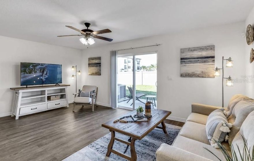 This newly built 3-bedroom, 2.5-bathroom home offers modern living in a prime location near restaurants, grocery stores, hospitals, and quick access to Highway 75.

The main floor includes a spacious living area, a modern kitchen with stainless-steel appliances, and a convenient half-bath. Upstairs, the master suite features its own private bathroom, while the two additional bedrooms have access to a second full bathroom.

Enjoy the privacy of a fully fenced backyard, plus the convenience of an in-home washer and dryer and an attached garage.

Located in a quiet, friendly neighborhood. Don't miss out schedule a tour today!