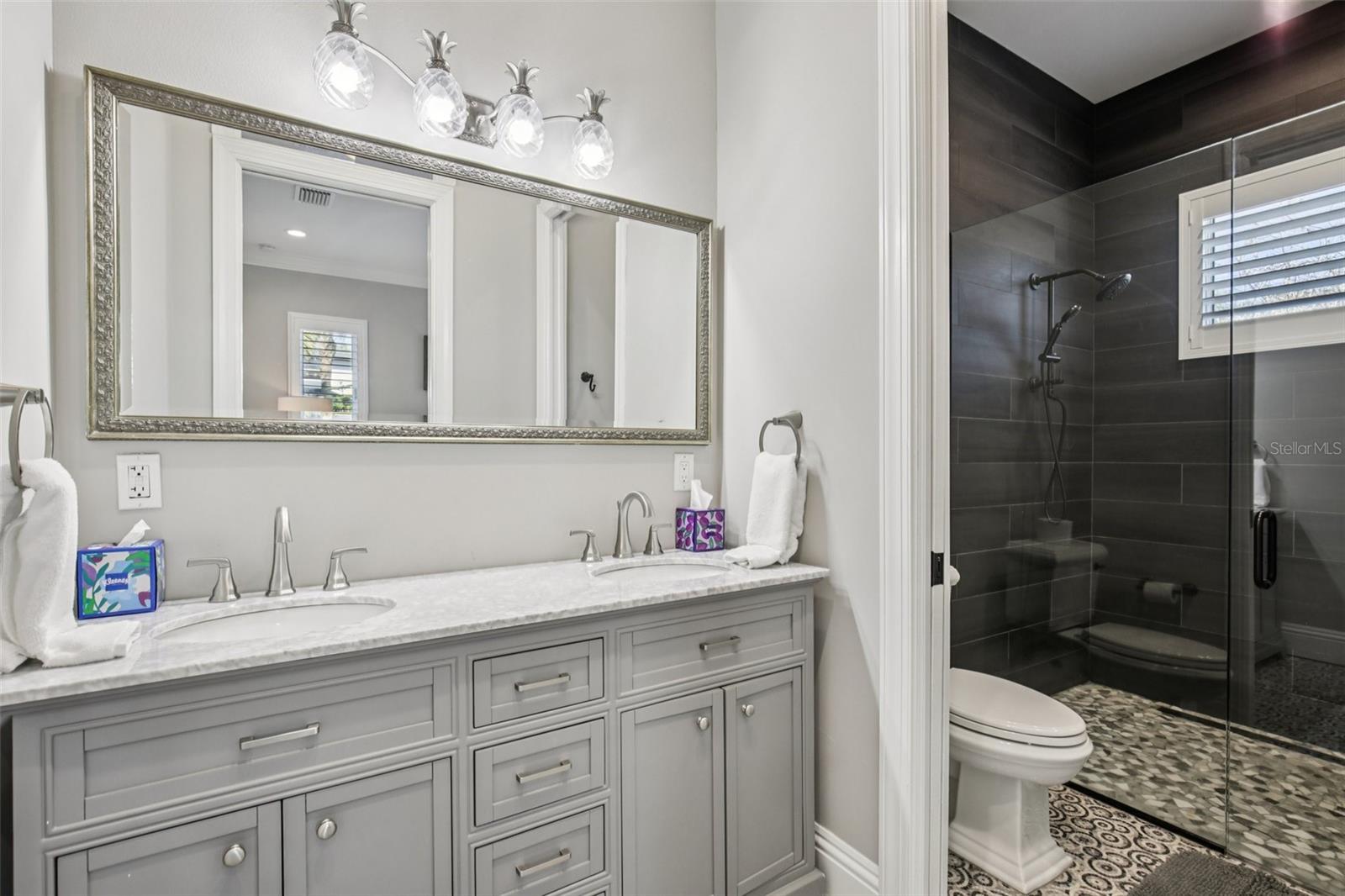 SAINT ARMANDS DIV JOHN RINGLING ESTATES - Residential