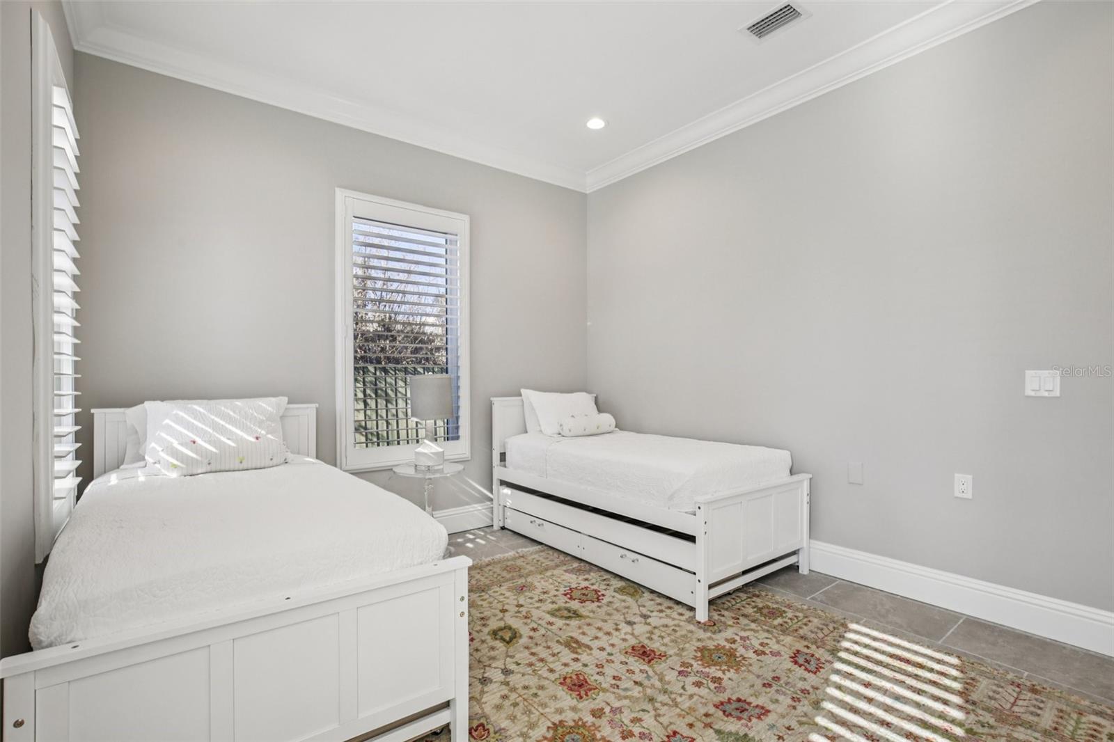 SAINT ARMANDS DIV JOHN RINGLING ESTATES - Residential