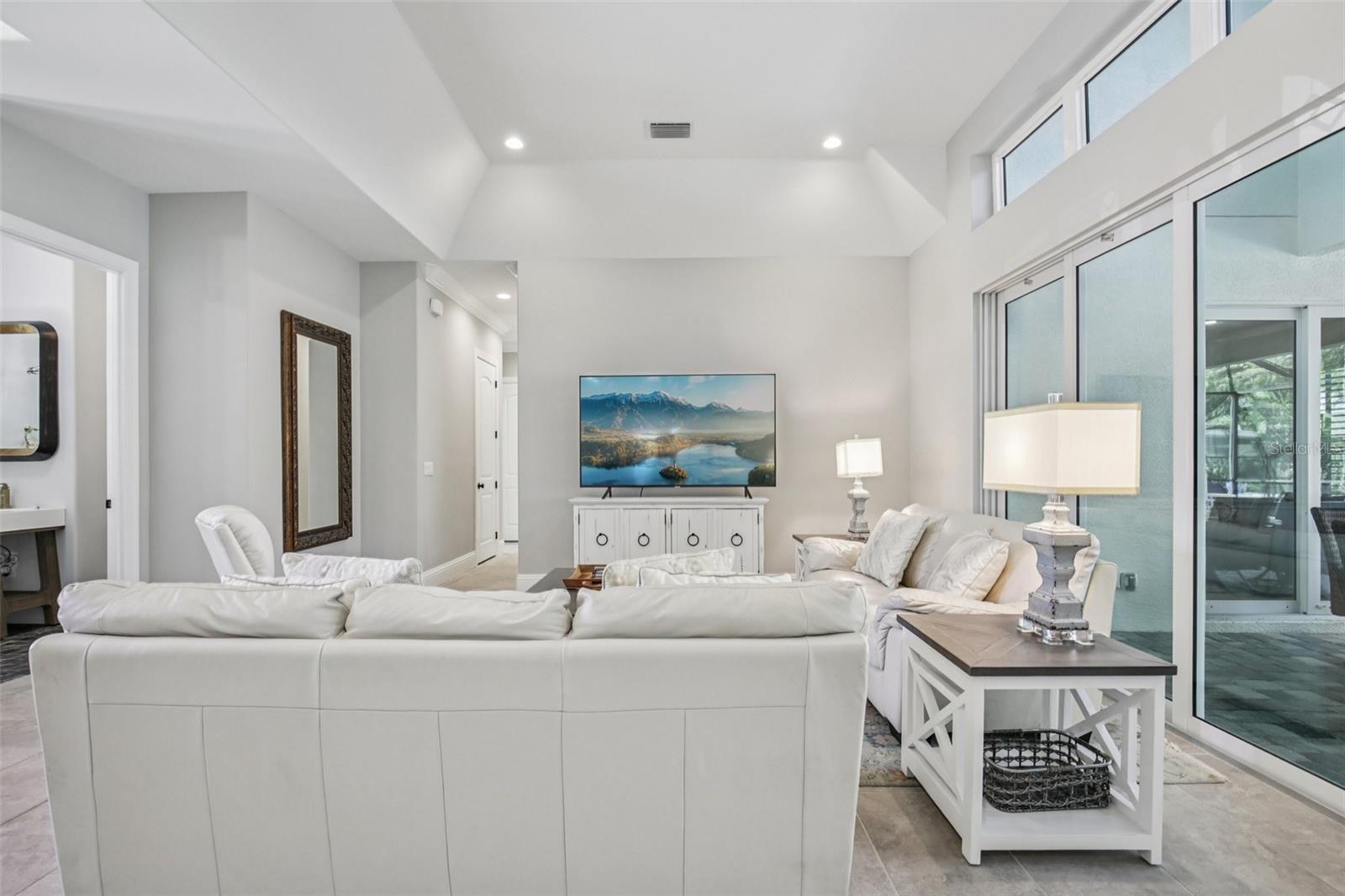 SAINT ARMANDS DIV JOHN RINGLING ESTATES - Residential