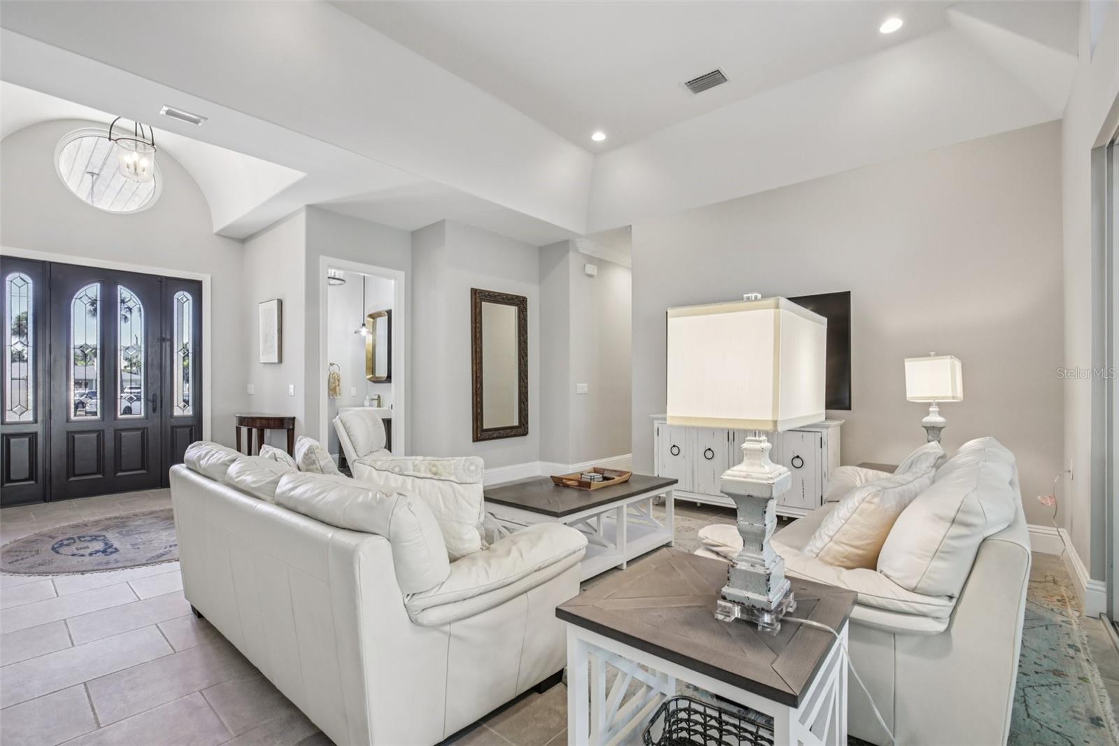 SAINT ARMANDS DIV JOHN RINGLING ESTATES - Residential