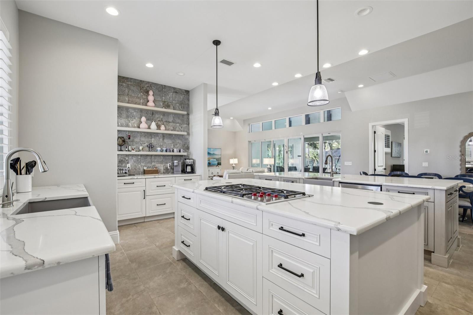 SAINT ARMANDS DIV JOHN RINGLING ESTATES - Residential