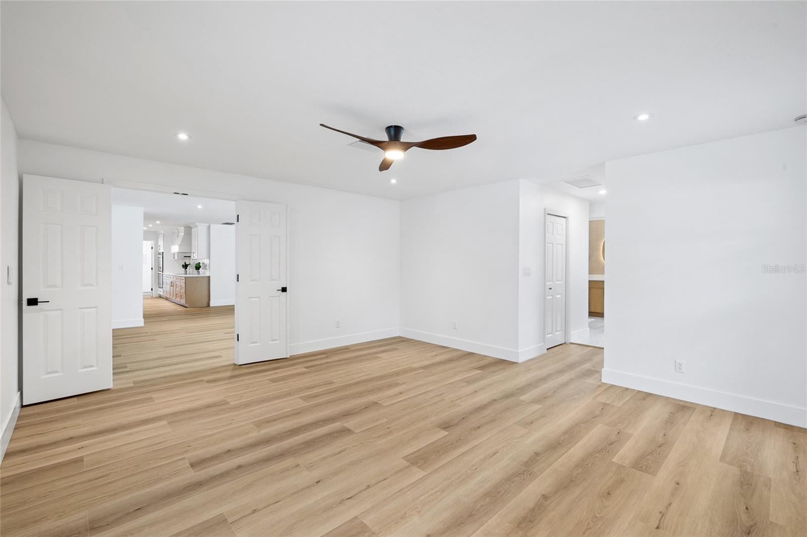 CARROLLWOOD VILLAGE SEC 1 - Residential