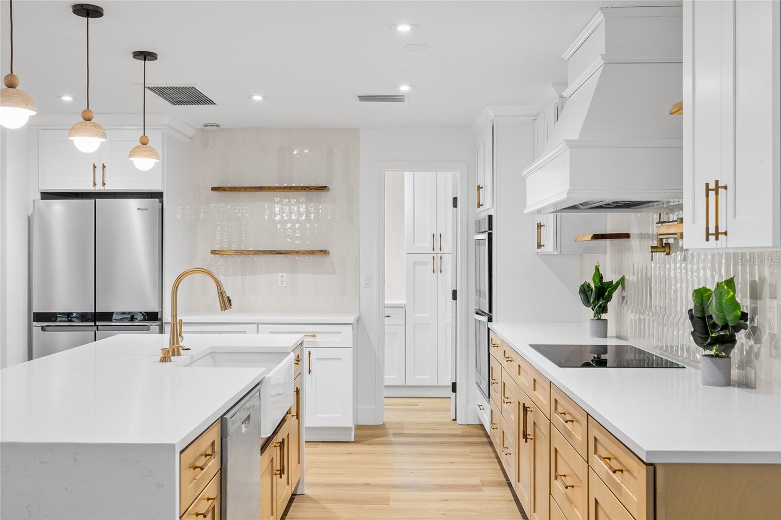 CARROLLWOOD VILLAGE SEC 1 - Residential