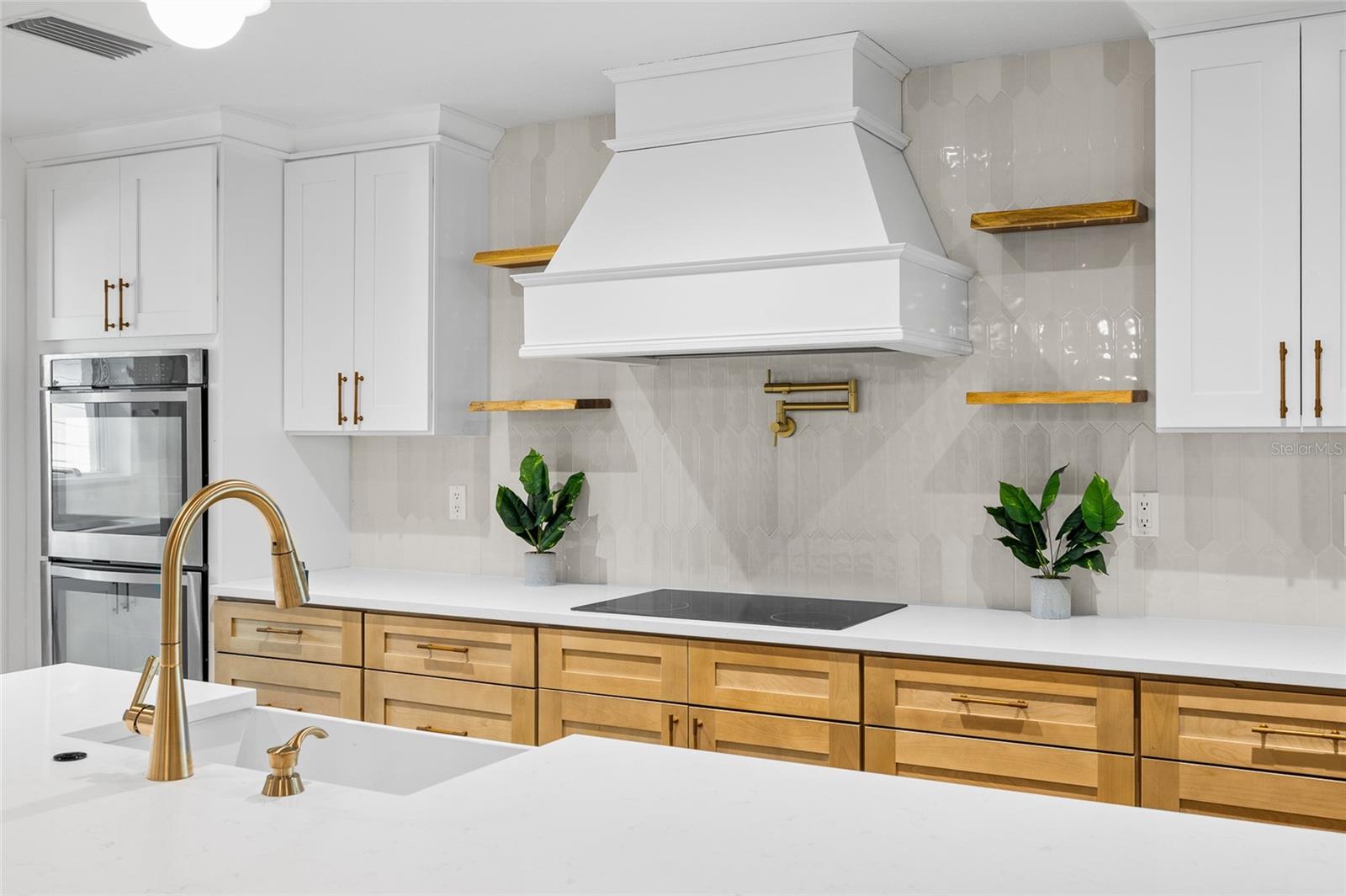 CARROLLWOOD VILLAGE SEC 1 - Residential