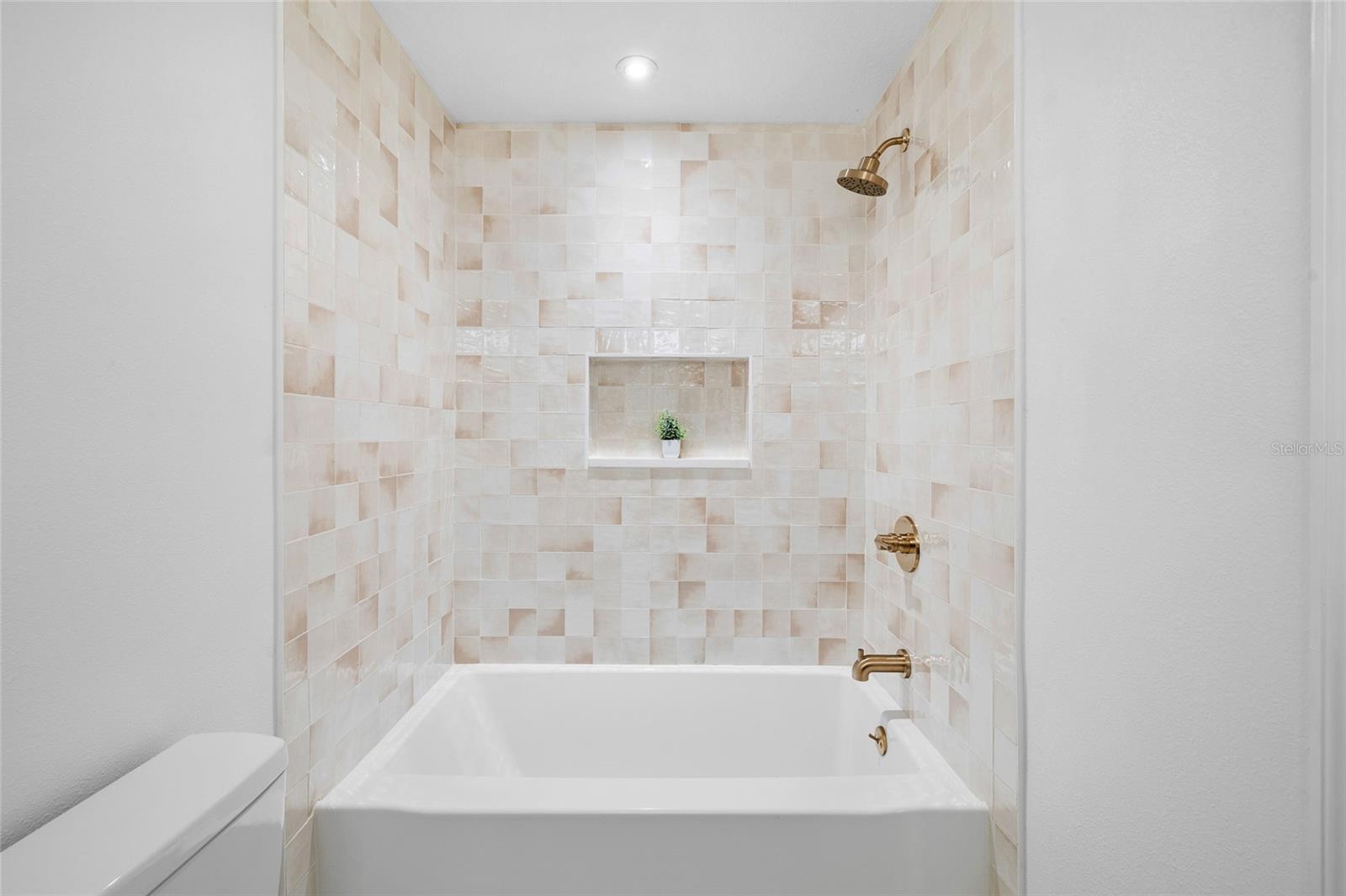 CARROLLWOOD VILLAGE SEC 1 - Residential