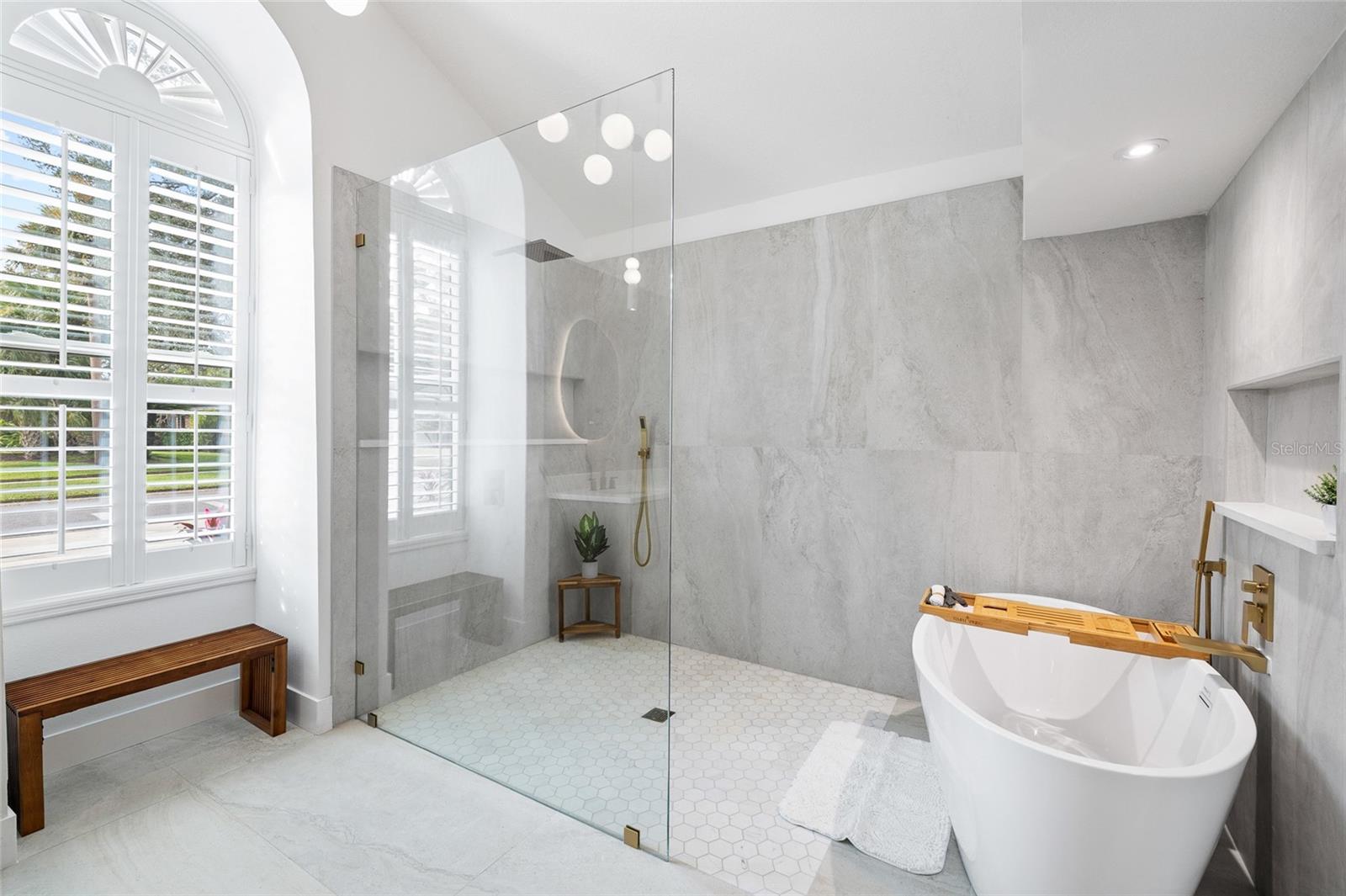 CARROLLWOOD VILLAGE SEC 1 - Residential