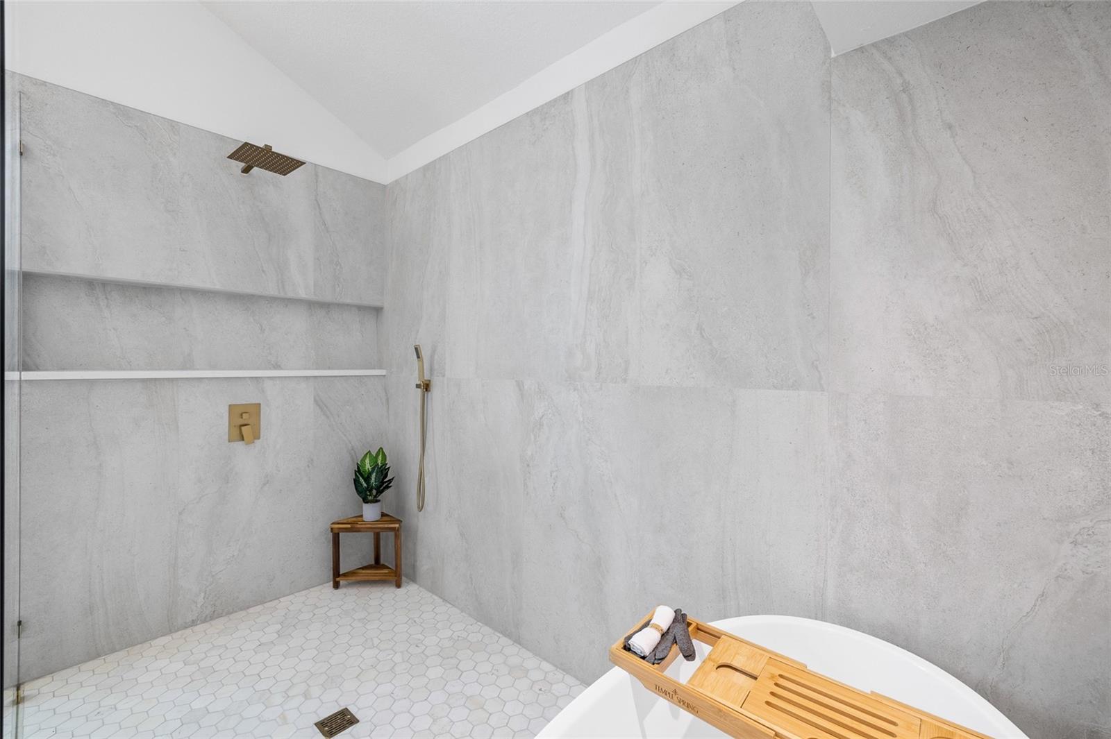 CARROLLWOOD VILLAGE SEC 1 - Residential