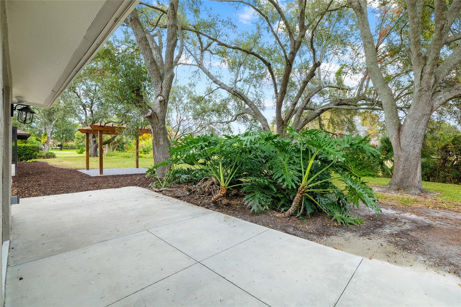 CARROLLWOOD VILLAGE SEC 1 - Residential