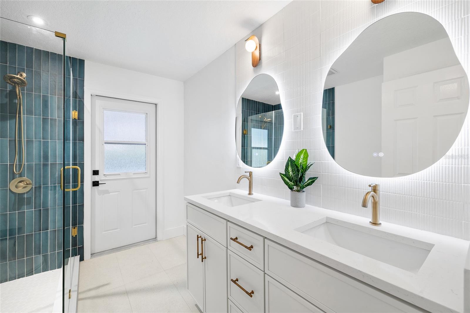 CARROLLWOOD VILLAGE SEC 1 - Residential