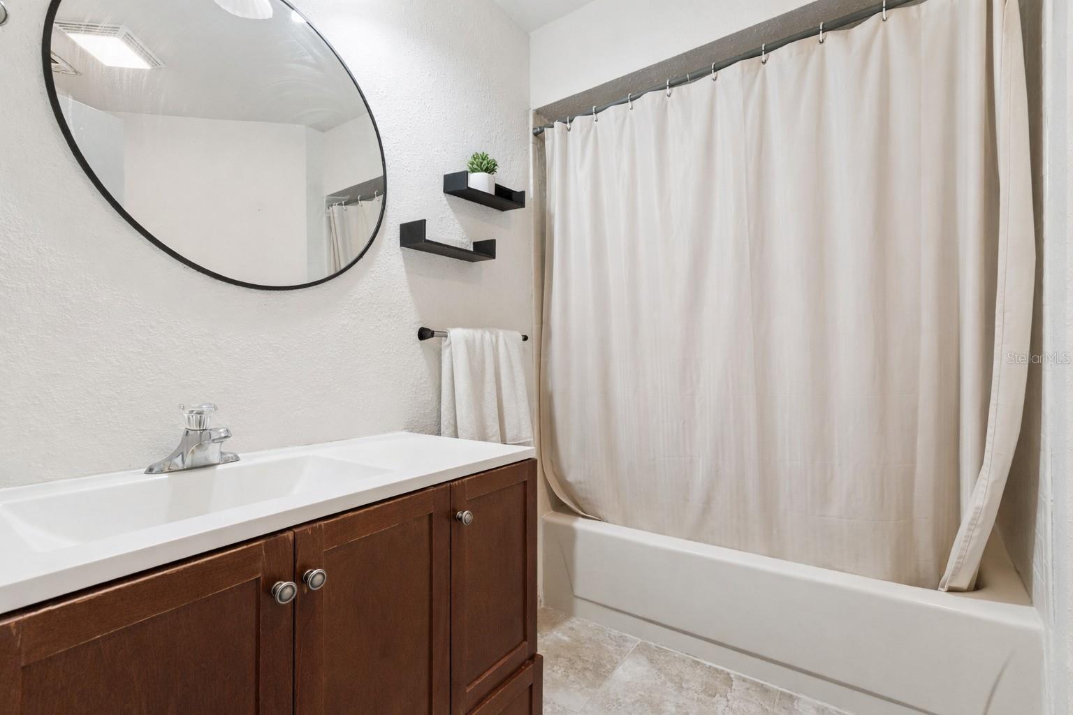 SOUTHPOINTE CONDO - Residential