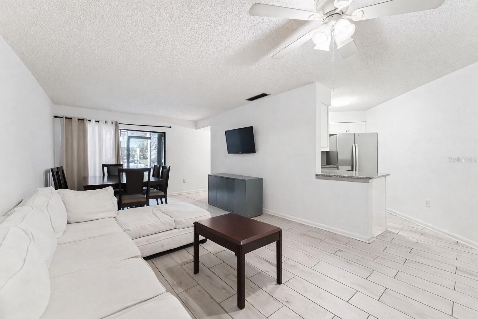 SOUTHPOINTE CONDO - Residential