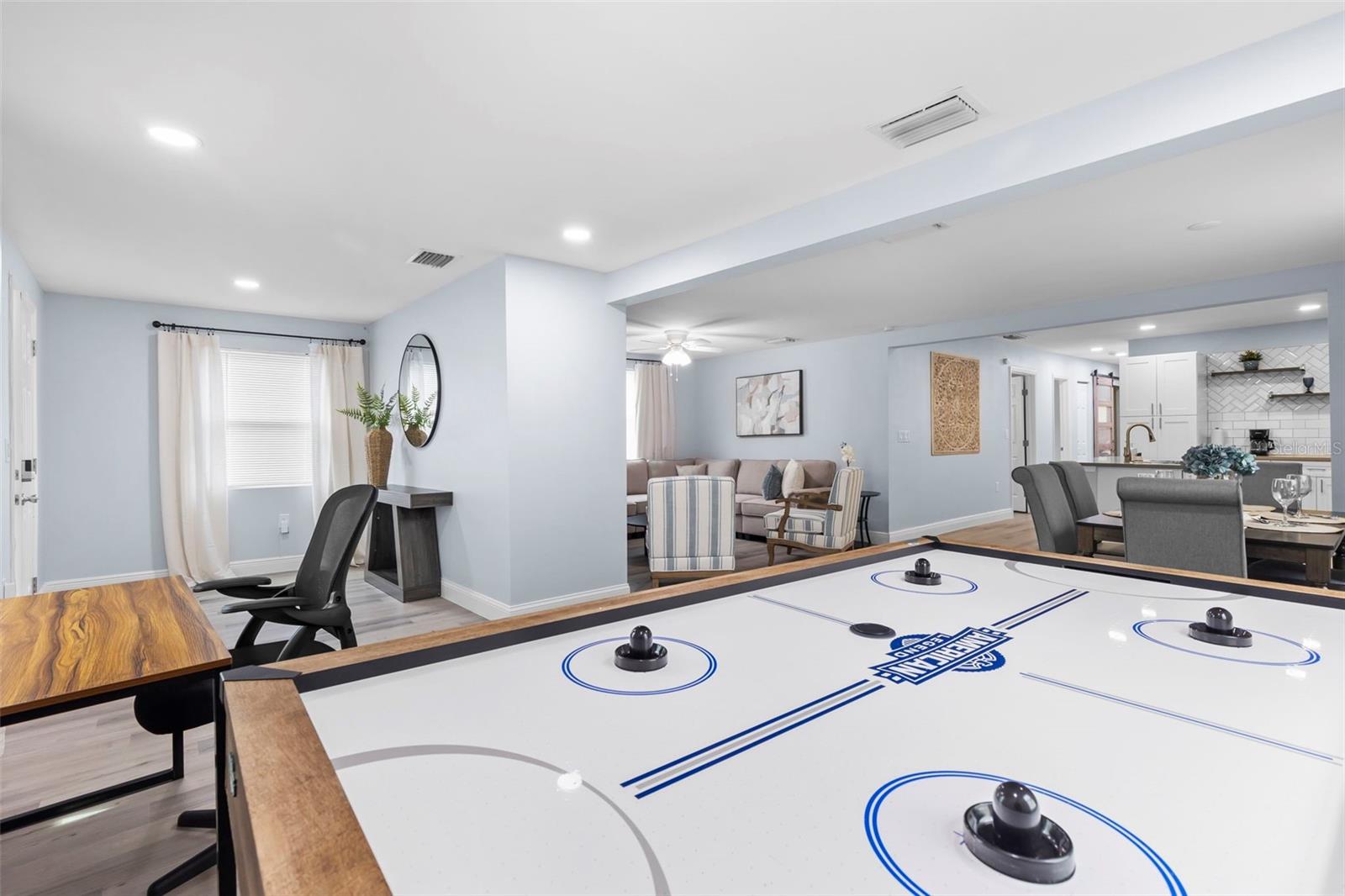 GRANT PARK ADD BLK 31-3 - Residential Lease