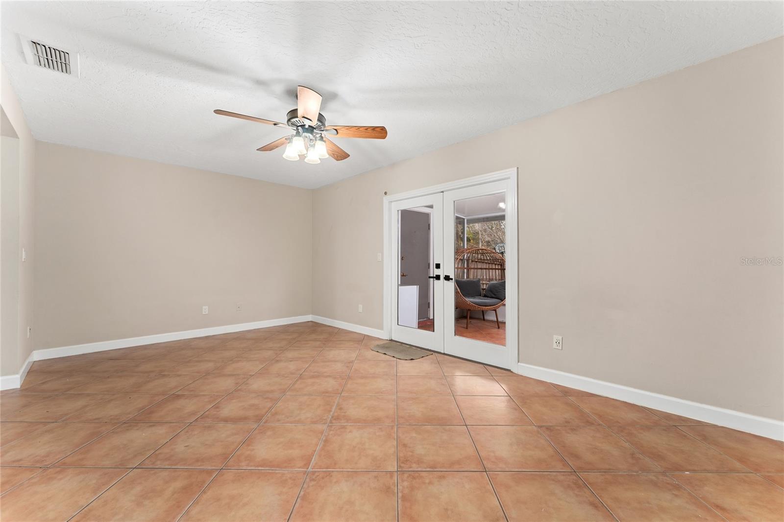 DEER RUN UNIT 19A - Residential Lease