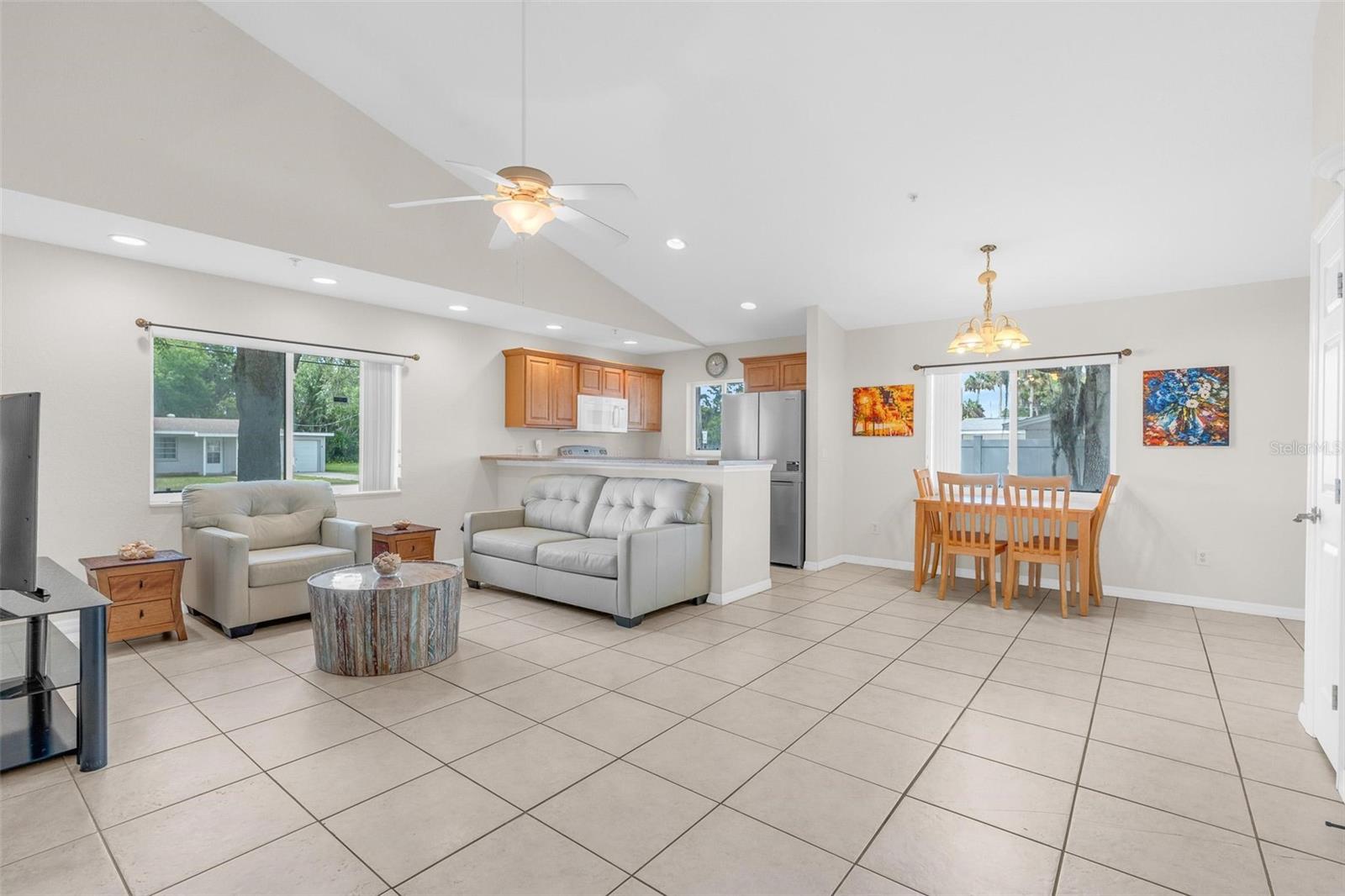 CAMARY MAUD GROVES SEC 02 - Residential