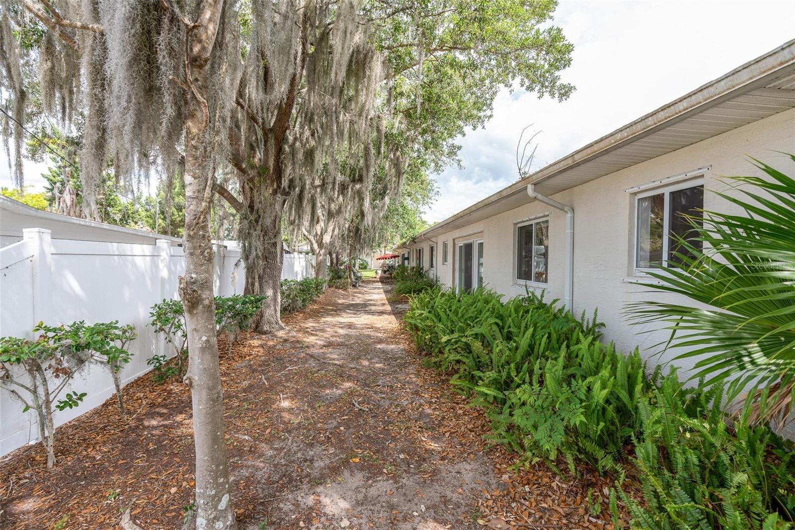 CAMARY MAUD GROVES SEC 02 - Residential