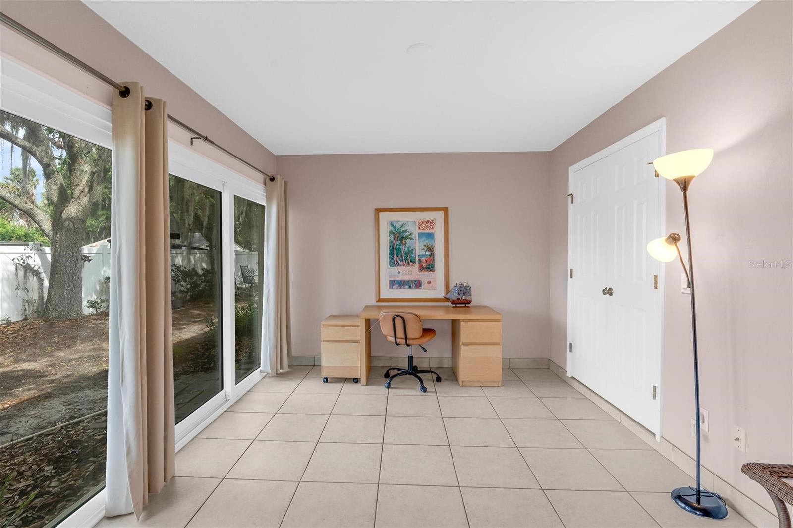 CAMARY MAUD GROVES SEC 02 - Residential