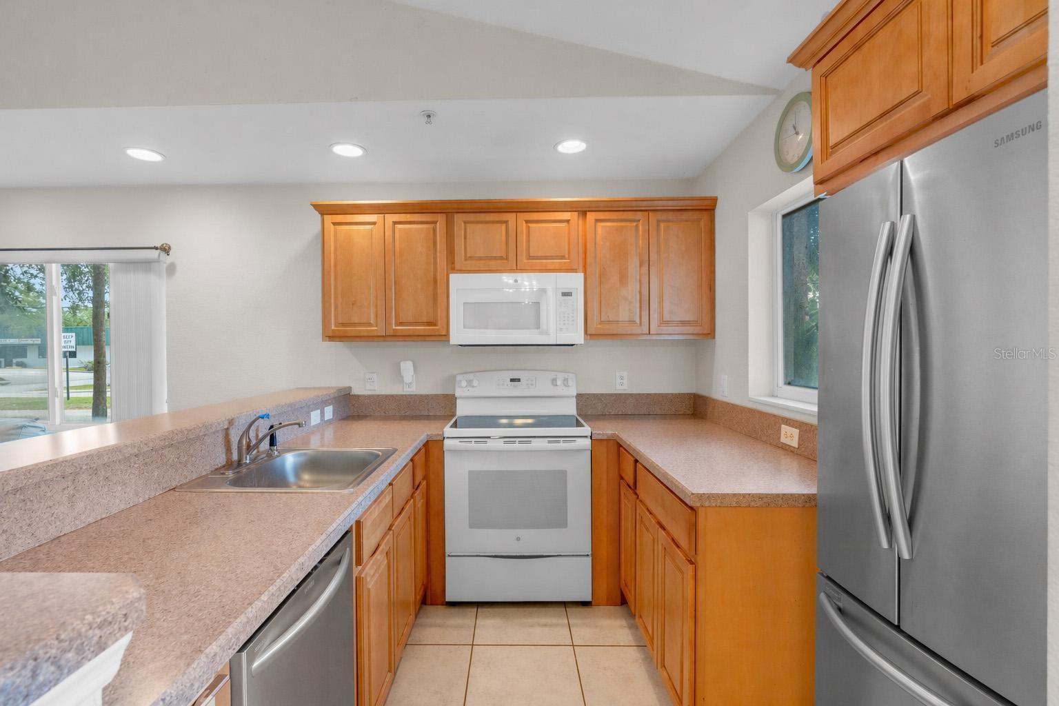 CAMARY MAUD GROVES SEC 02 - Residential