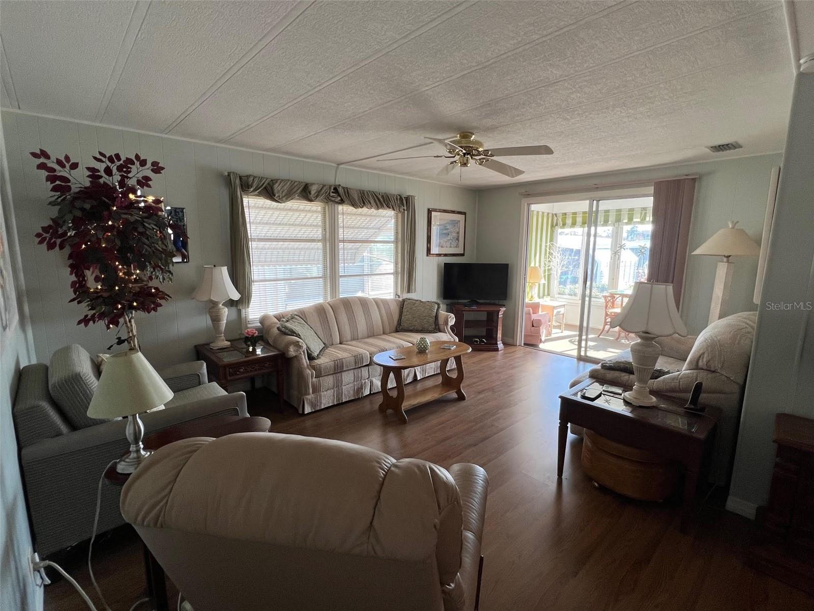 PALM HILL MOBILE HOME PARK UNREC - Residential