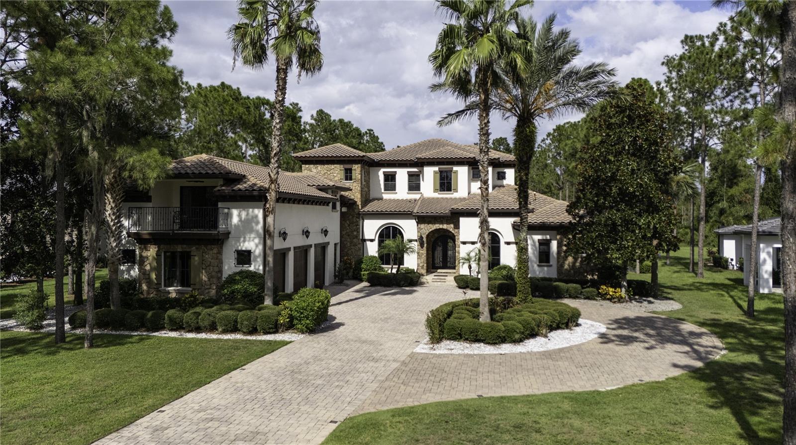 BELLA COLLINA - Residential