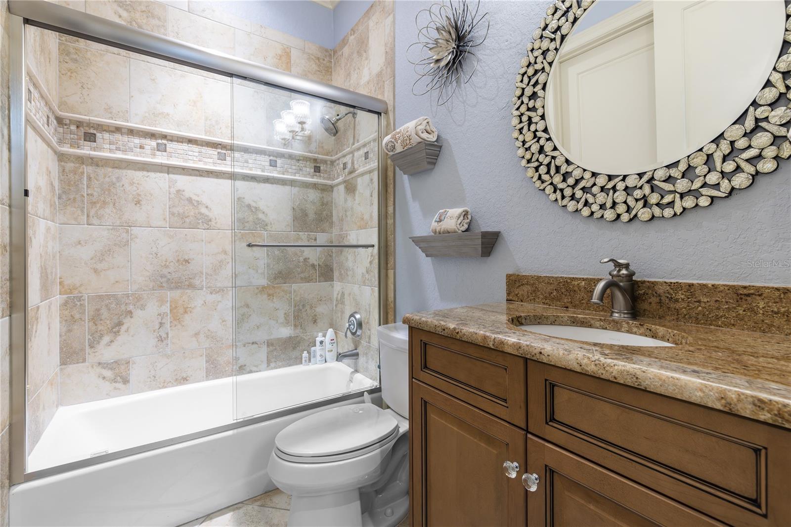 BELLA COLLINA - Residential