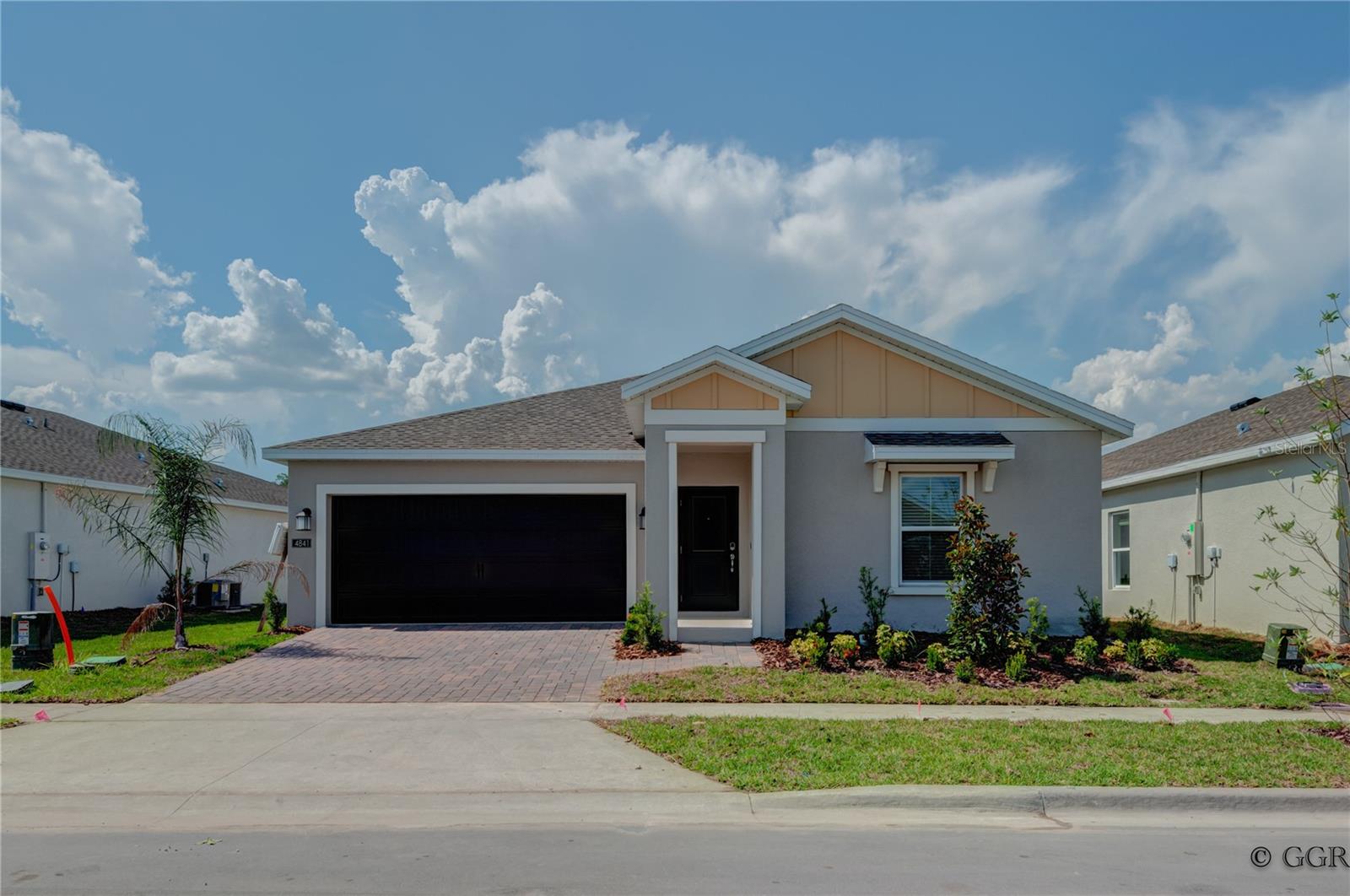 Beautiful just like new in Kissimmee, FL, Just 20 minutes from Disney World and minutes from Walmart, Restaurants, and US-192, this stunning home offers the perfect combination of comfort and convenience. Featuring 3 spacious bedrooms and 2 full bathrooms, this property boasts a modern kitchen with quartz countertops and all appliances included – range, refrigerator, microwave, dishwasher, washer, and dryer. Enjoy the serene lake view from your backyard and the convenience of a 2-car garage. Located in a great neighborhood Knightsbridge, with a brand-new K–8 school nearby, this is a wonderful place to call home. Don’t miss the opportunity to rent this amazing property in one of the most sought-after areas of Kissimmee!