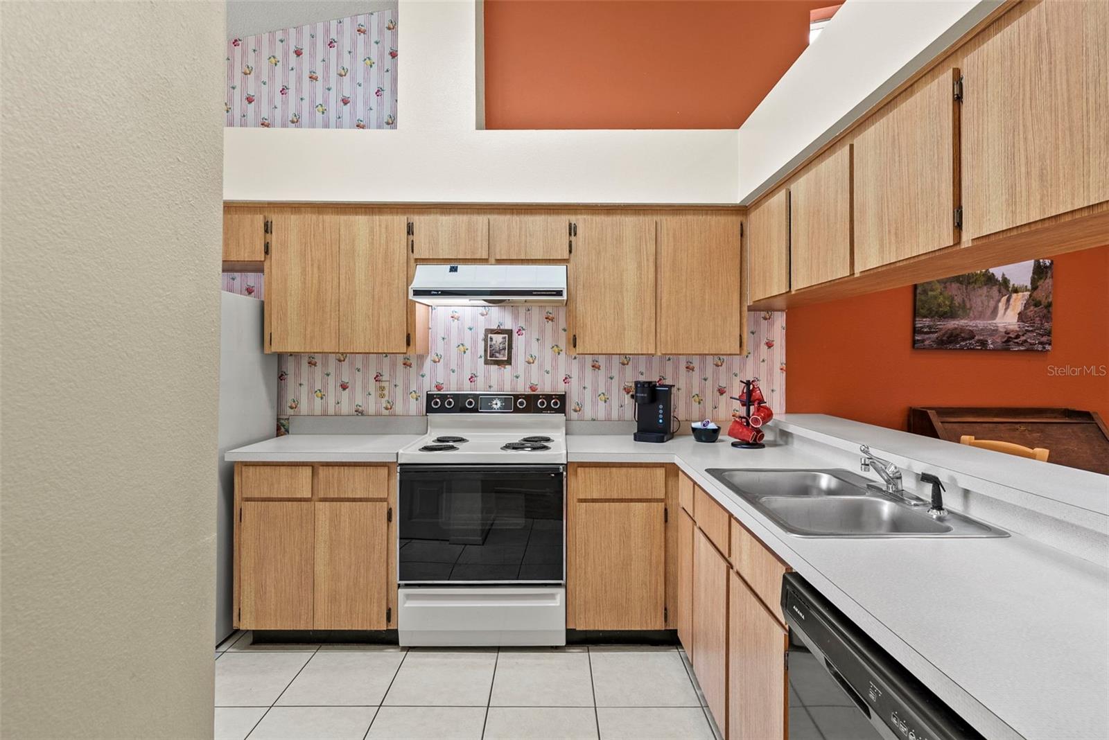 COUNTRYWAY PRCL B TRCT 1 PH - Residential
