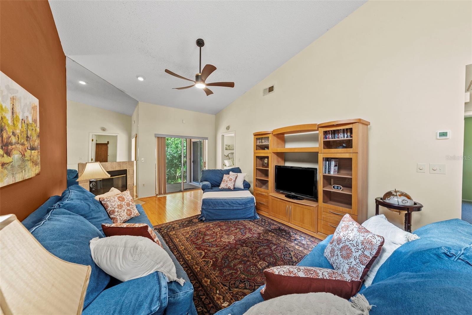 COUNTRYWAY PRCL B TRCT 1 PH - Residential
