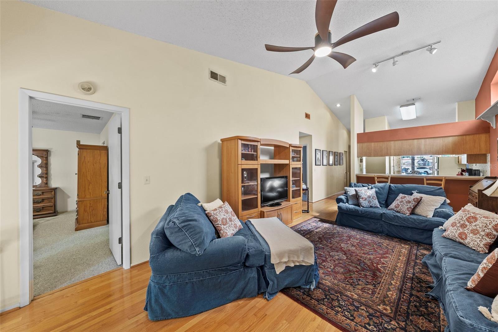 COUNTRYWAY PRCL B TRCT 1 PH - Residential