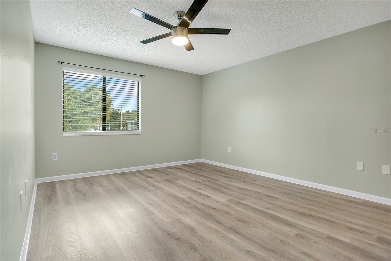 FAIRWAYS/SILVER SPGS SHRS CONDO - Residential