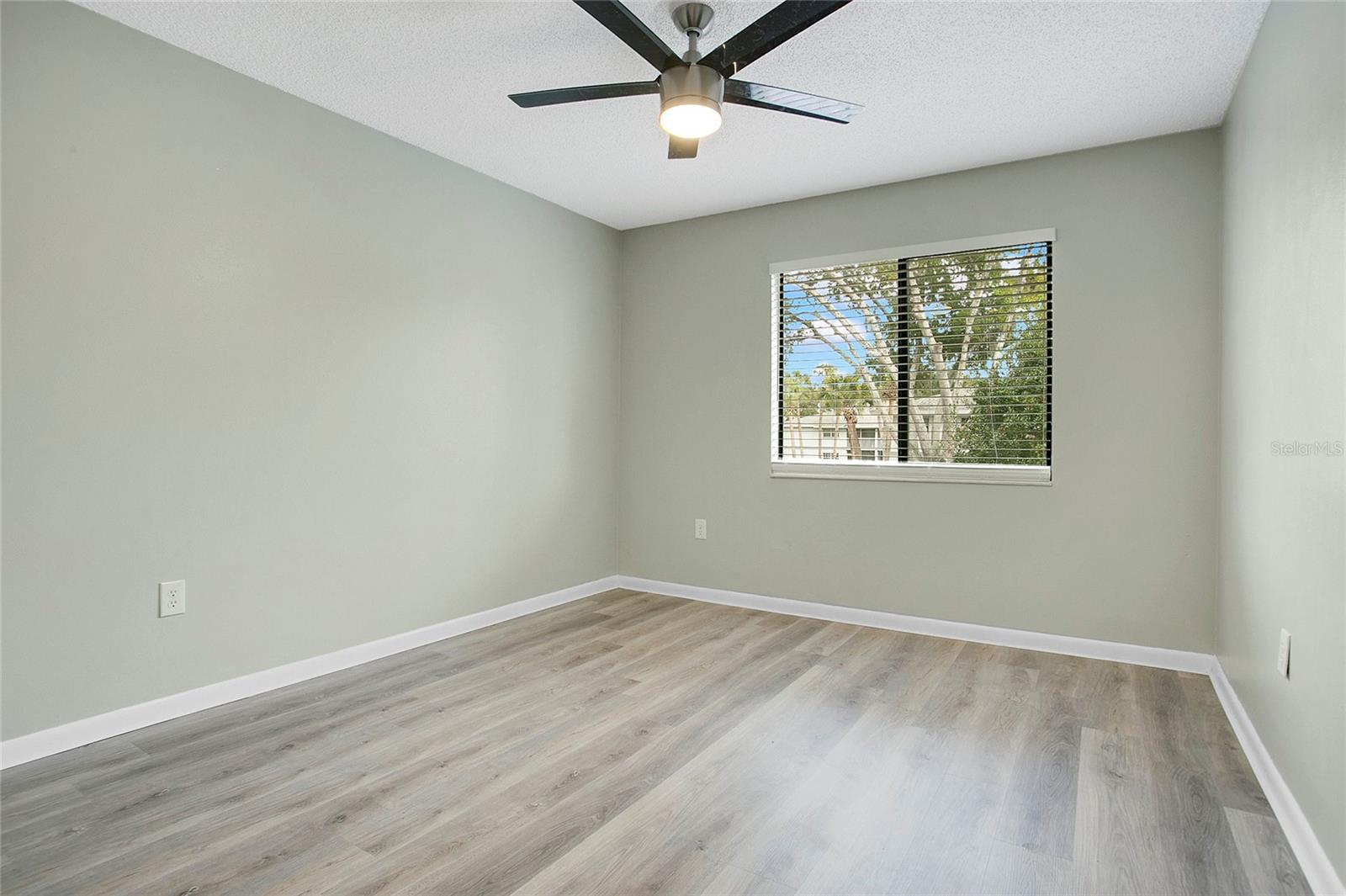 FAIRWAYS/SILVER SPGS SHRS CONDO - Residential