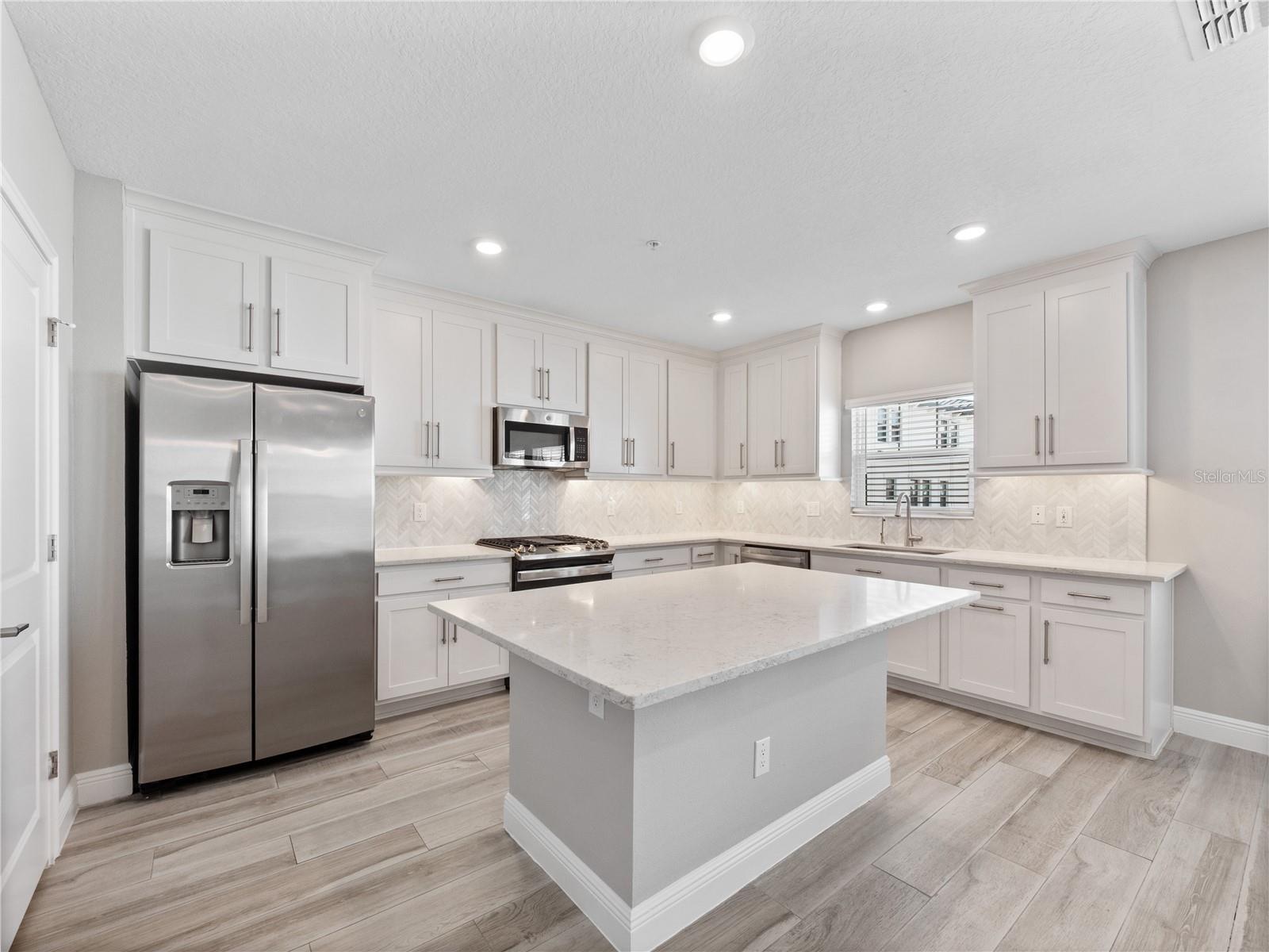 INLET SHORE TWNHMS PH 2A & 2B - Residential