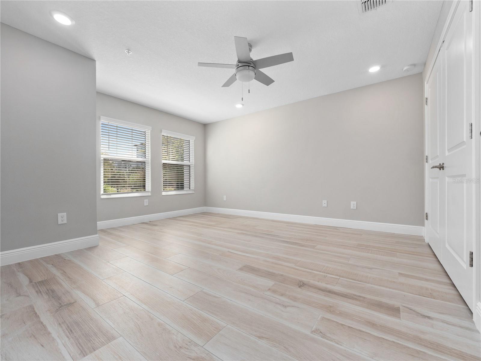 INLET SHORE TWNHMS PH 2A & 2B - Residential