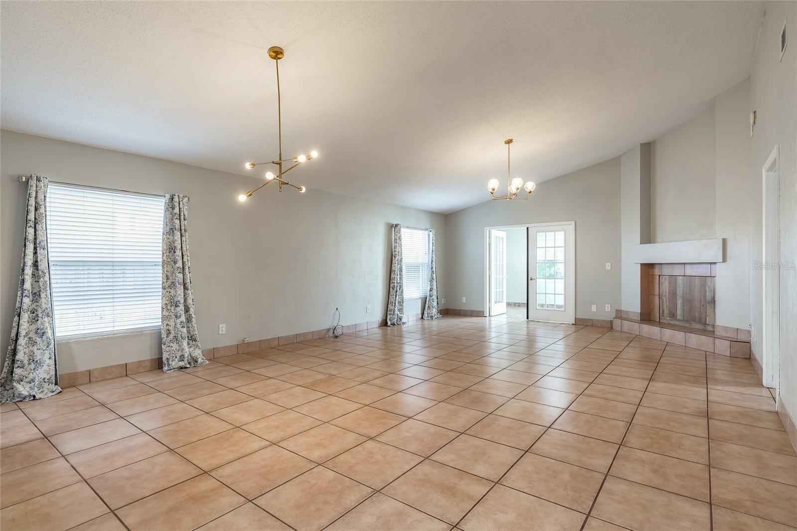 CAPISTRANO BY SEA - Residential