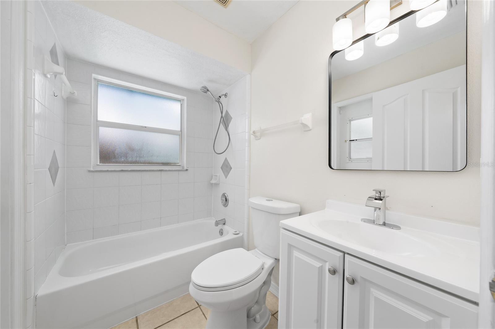 CANOE CREEK LAKES UNIT 4 - Residential