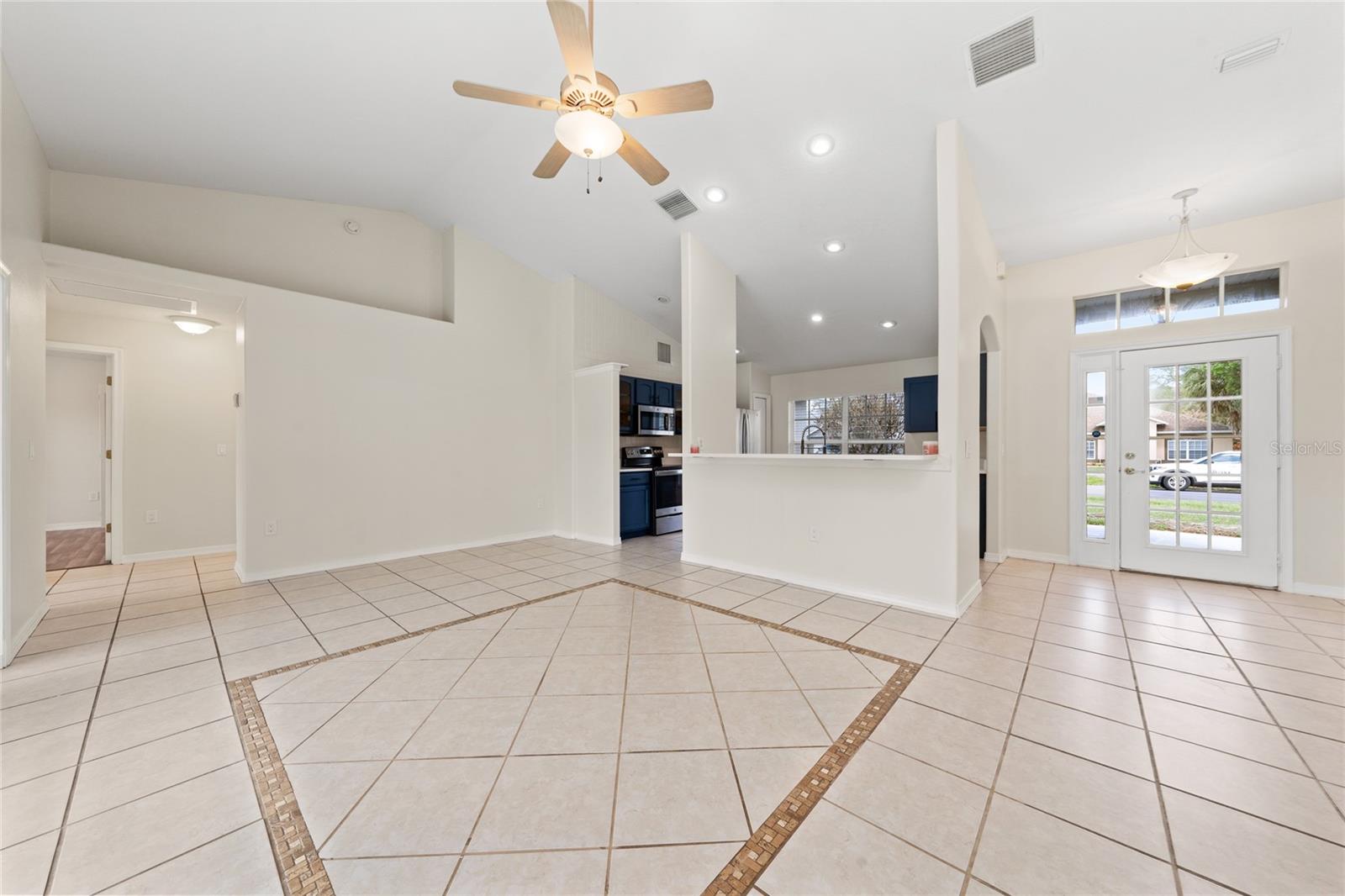 CANOE CREEK LAKES UNIT 4 - Residential