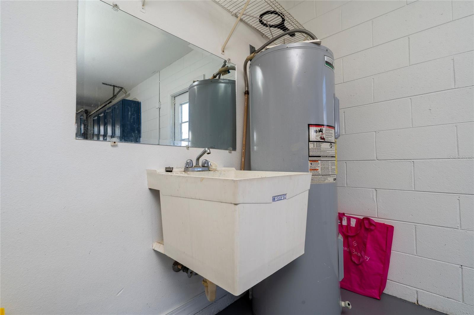 CANOE CREEK LAKES UNIT 4 - Residential