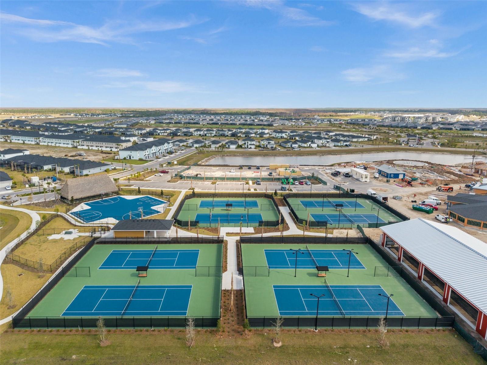 TUCKERS COVE - Residential