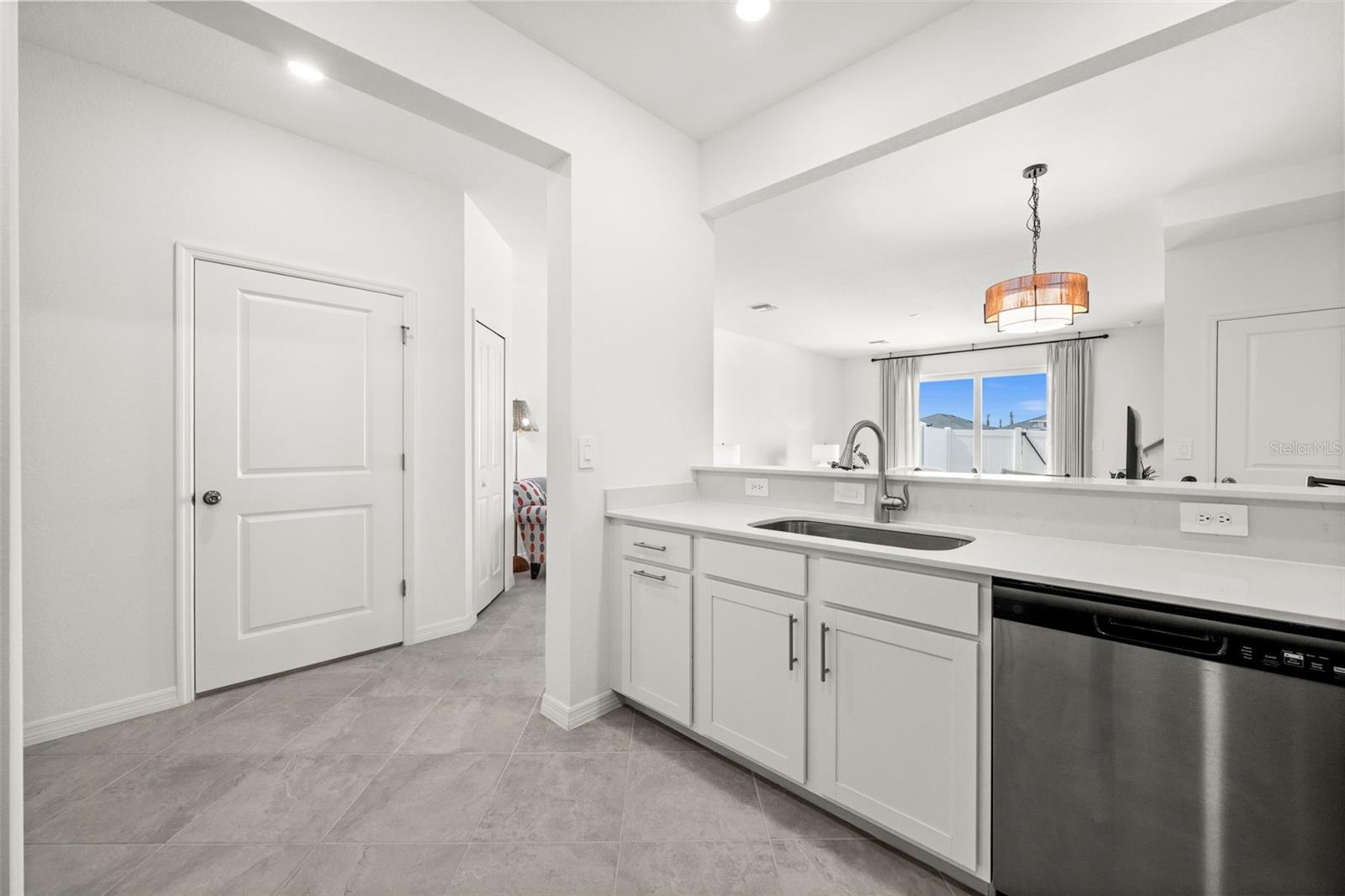 TUCKERS COVE - Residential