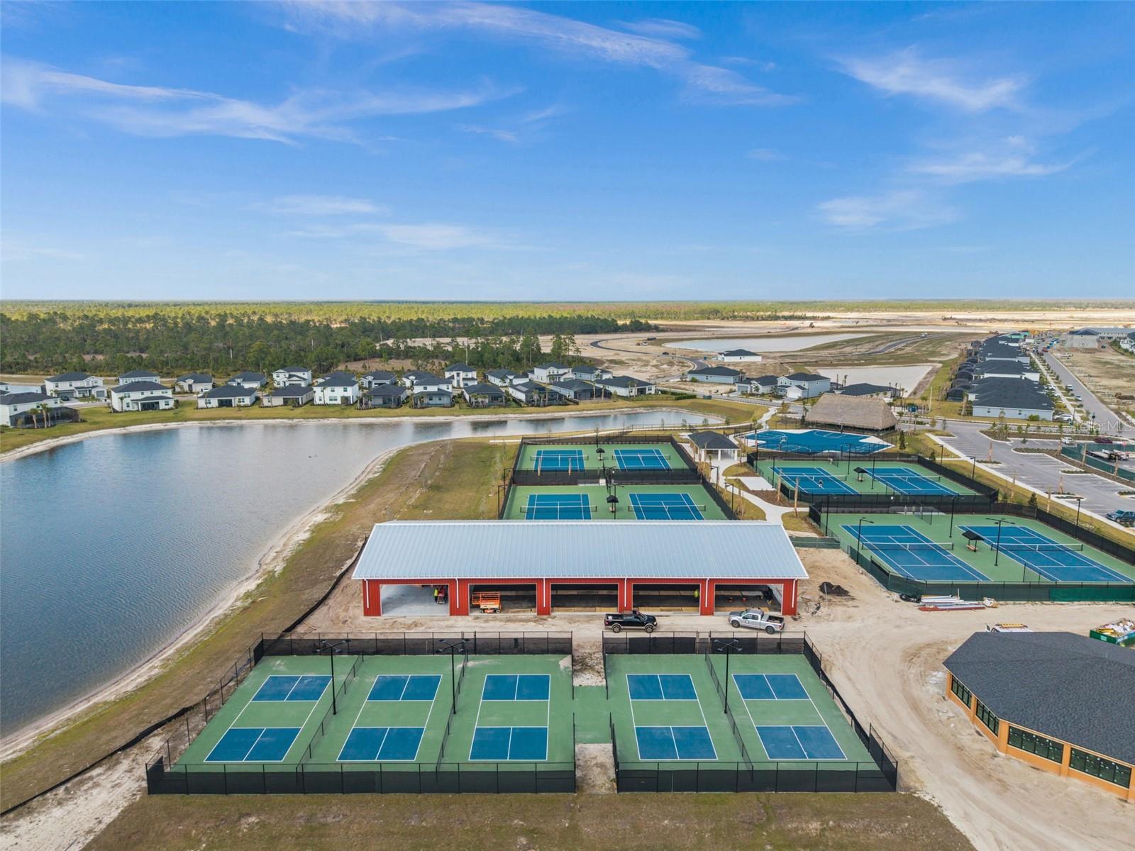 TUCKERS COVE - Residential