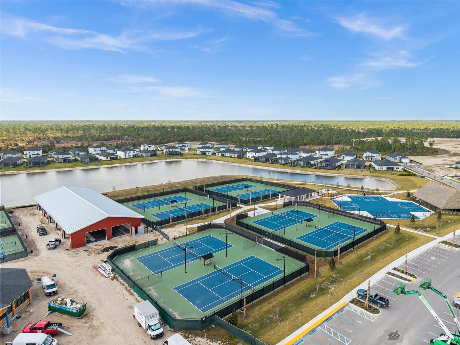 TUCKERS COVE - Residential