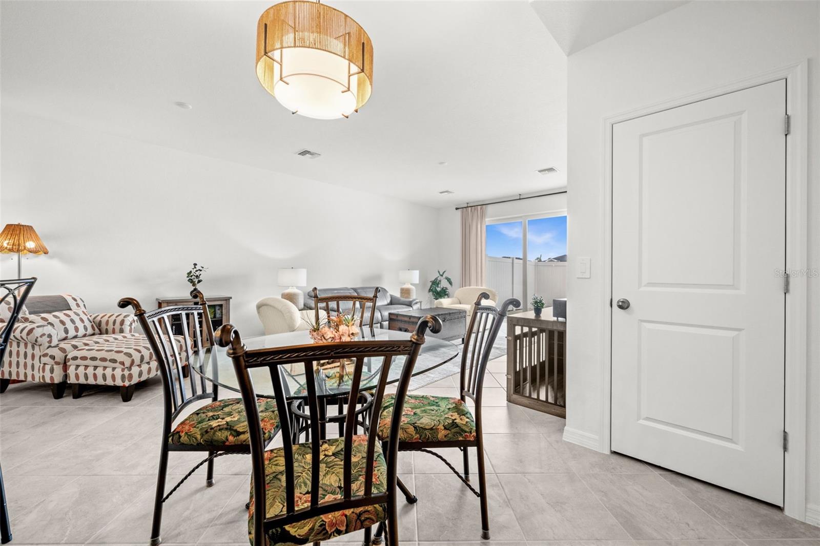 TUCKERS COVE - Residential